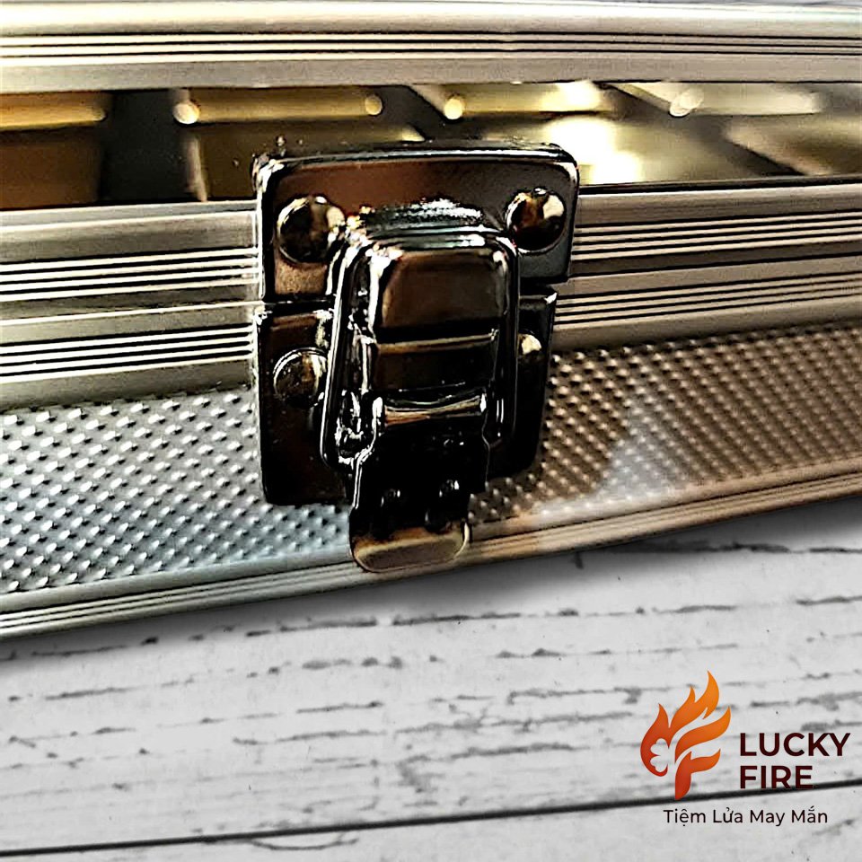 Hộp Nhôm Mặt Mica Trưng Bày Bảo Quản Zippo 15 Ô - Ảnh 8